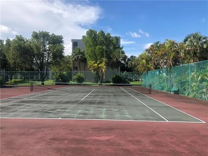 8735 RAMBLEWOOD DRIVE #212 Coral Springs, FL 33071