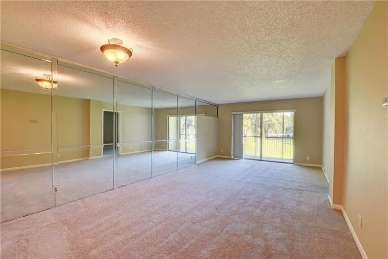 8735 RAMBLEWOOD DRIVE #212 Coral Springs, FL 33071