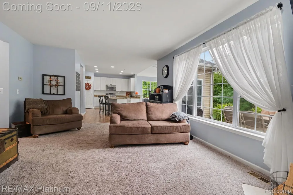 57275 Waterway Court Lyon Charter Township, MI 48165
