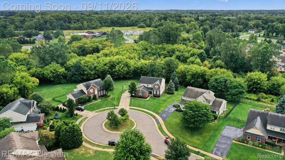 57275 Waterway Court Lyon Charter Township, MI 48165
