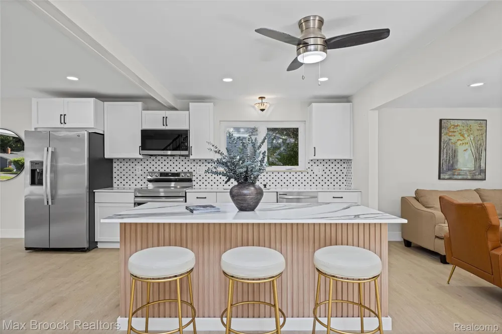1874 Hopkins Drive Wixom City, MI 48393