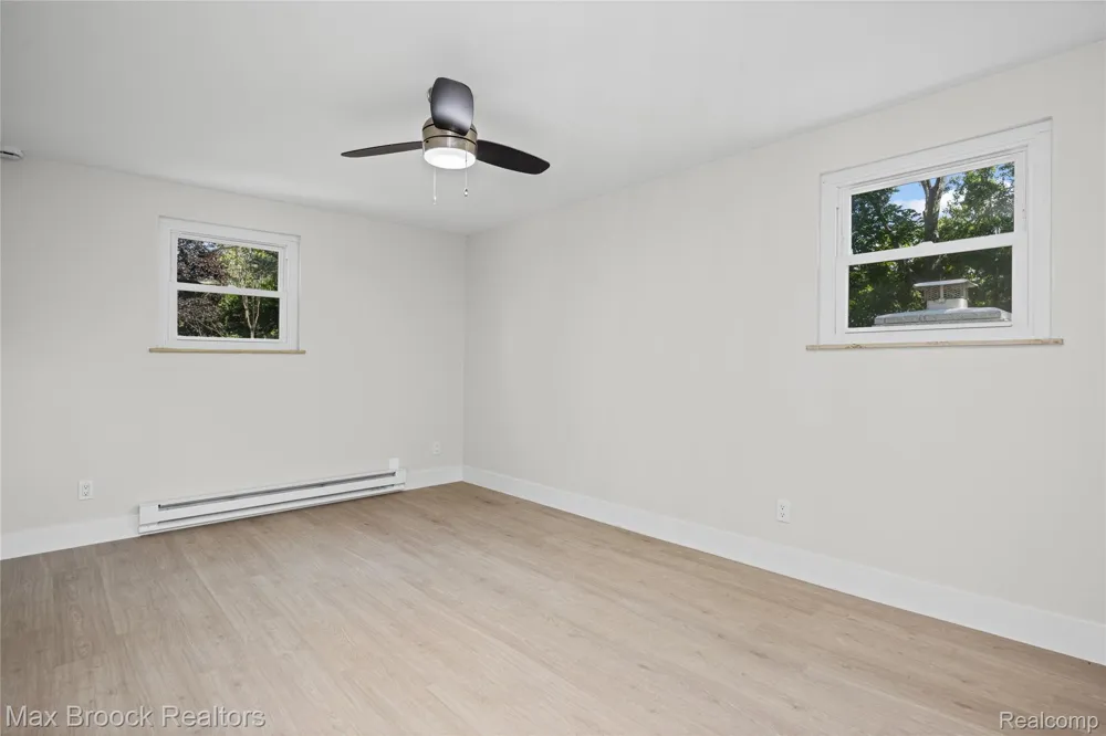 1874 Hopkins Drive Wixom City, MI 48393