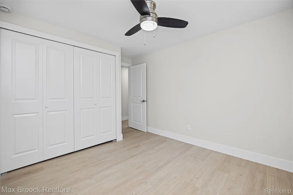 1874 Hopkins Drive Wixom City, MI 48393