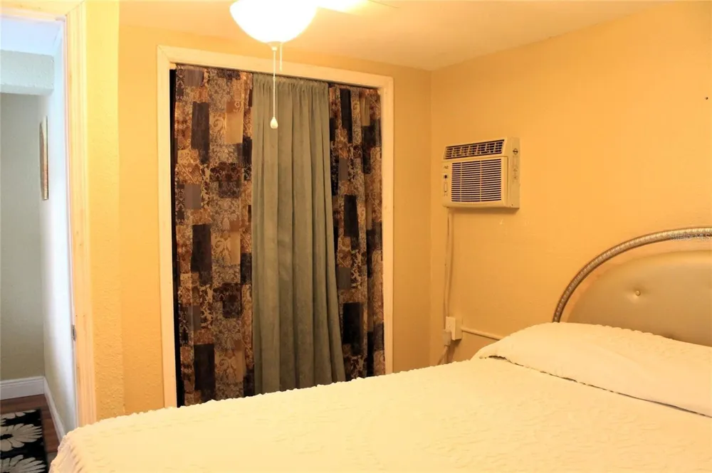 3046 SPIRIT LAKE DRIVE Winter Haven, FL 33880