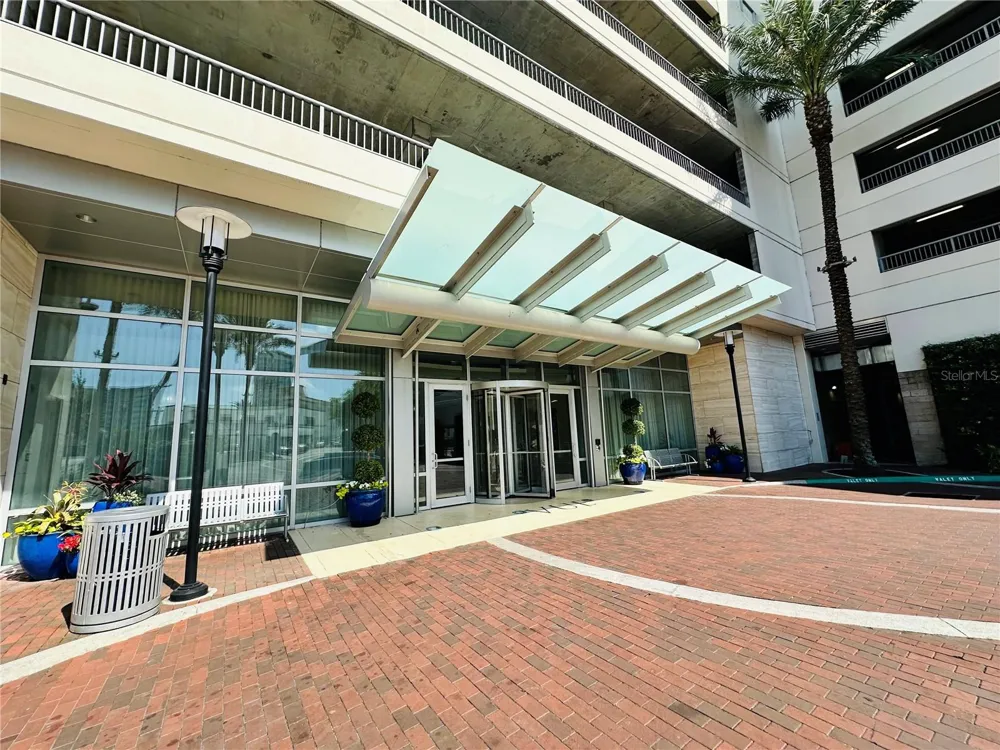 150 E ROBINSON STREET #1909 Orlando, FL 32801
