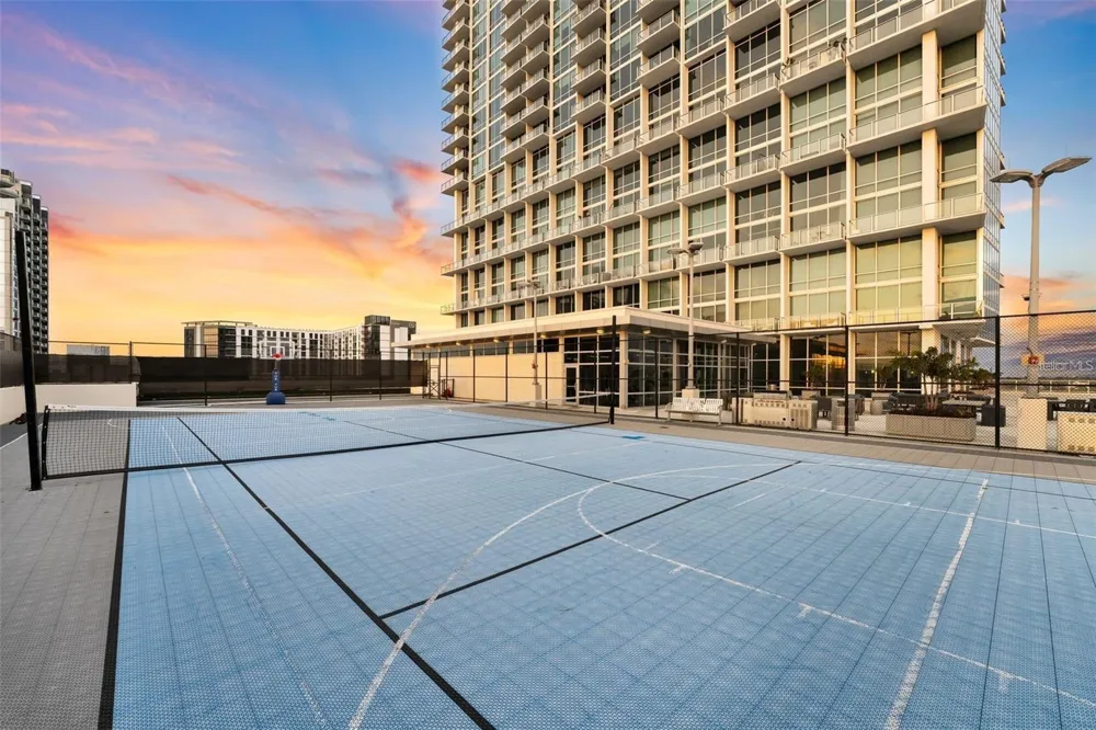 150 E ROBINSON STREET #1909 Orlando, FL 32801