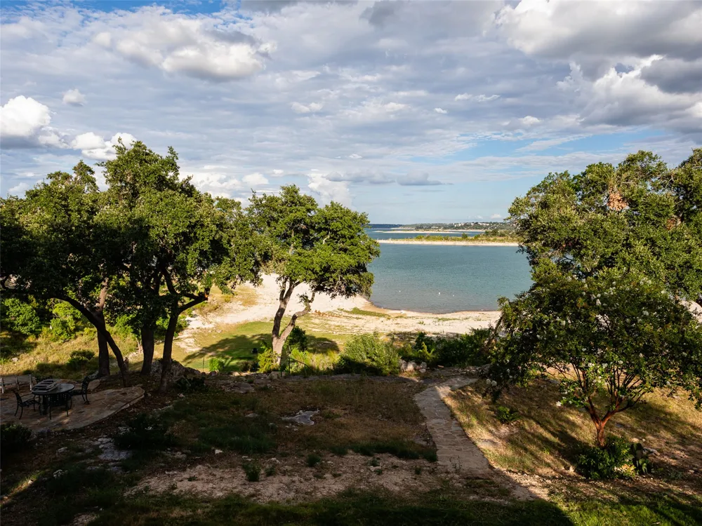874 Lakebreeze Drive Canyon Lake, TX 78133
