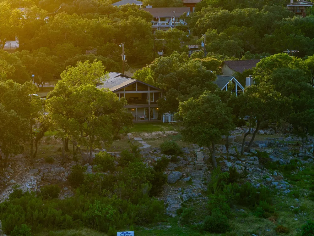 874 Lakebreeze Drive Canyon Lake, TX 78133