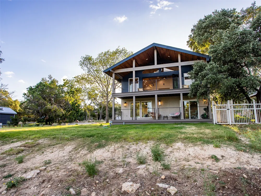 874 Lakebreeze Drive Canyon Lake, TX 78133