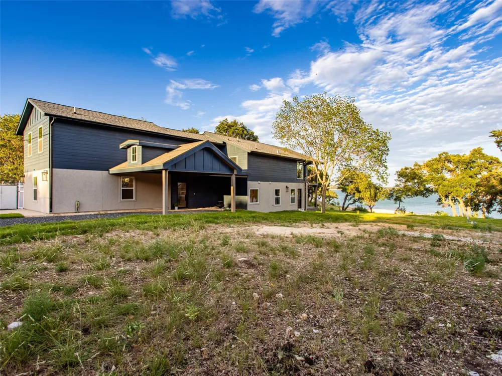 874 Lakebreeze Drive Canyon Lake, TX 78133