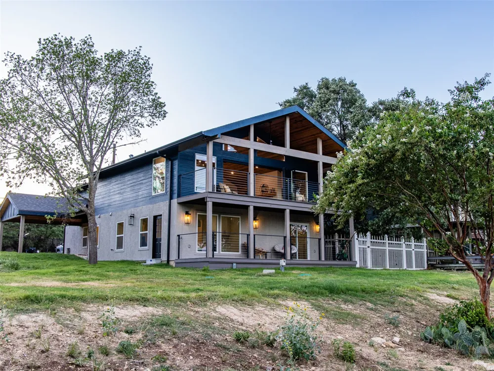 874 Lakebreeze Drive Canyon Lake, TX 78133