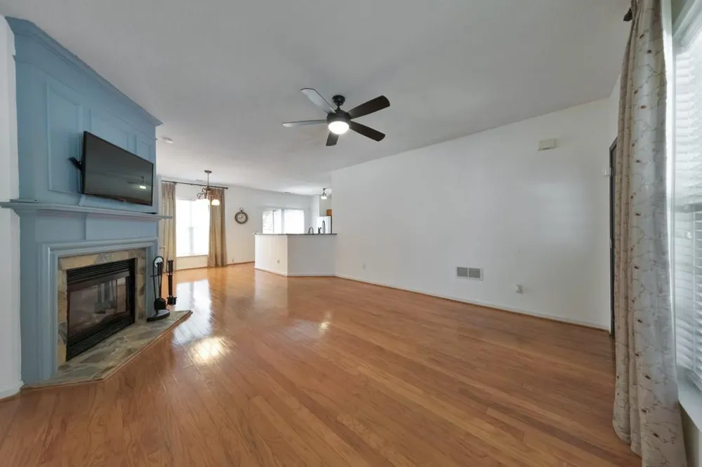1051 Dunedin Trail Woodstock, GA 30188