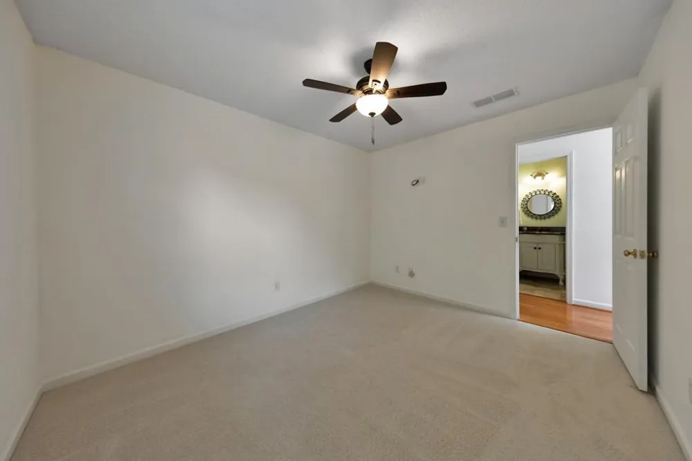 1051 Dunedin Trail Woodstock, GA 30188