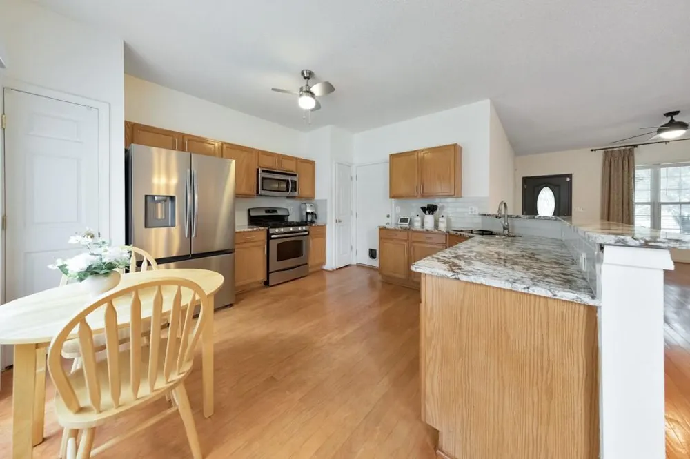 1051 Dunedin Trail Woodstock, GA 30188