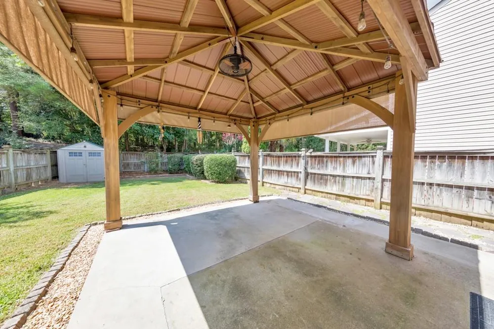 1051 Dunedin Trail Woodstock, GA 30188