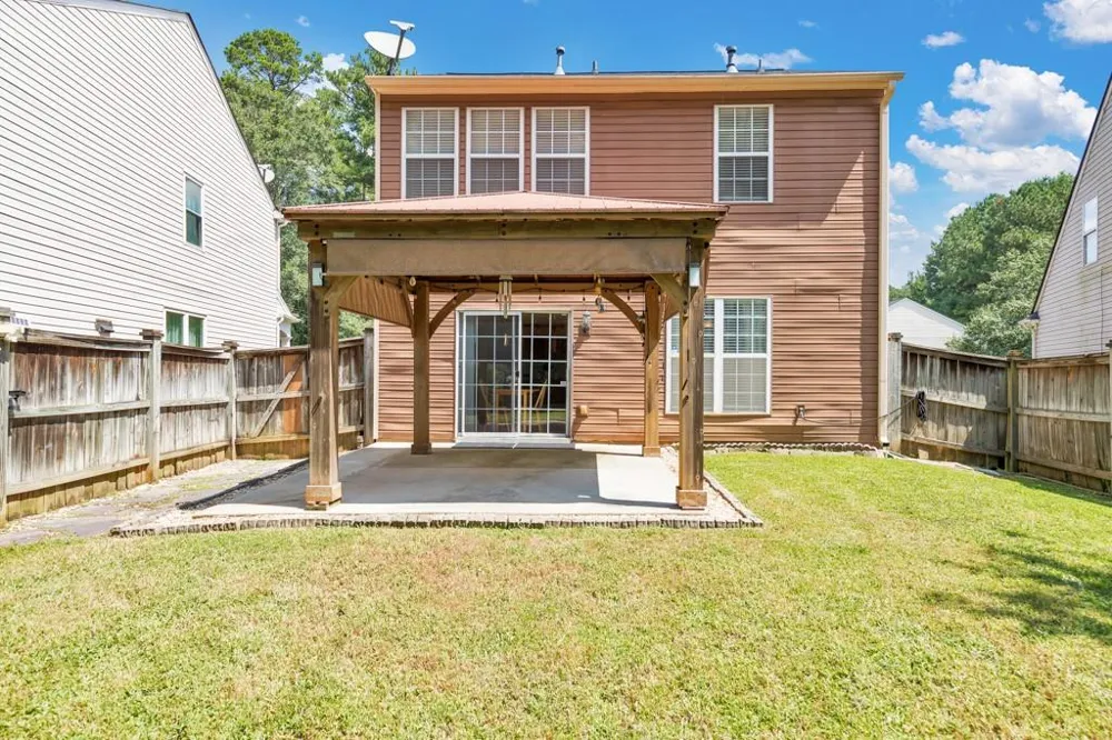 1051 Dunedin Trail Woodstock, GA 30188