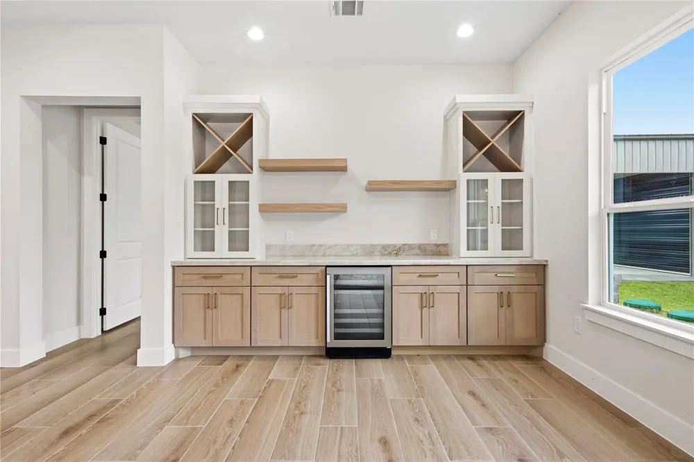 5024 Texana Dr Baytown, TX 77523