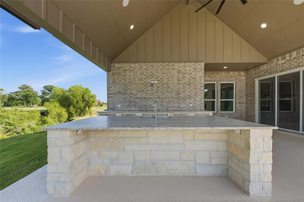 5024 Texana Dr Baytown, TX 77523