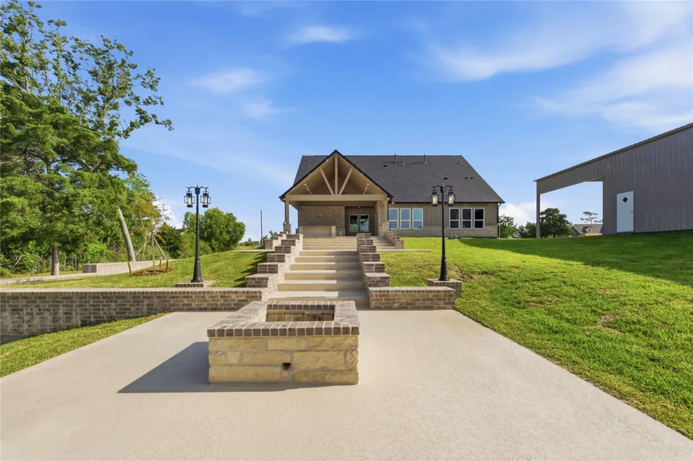 5024 Texana Dr Baytown, TX 77523
