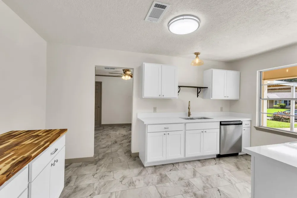 695 Callaway Drive Beaumont, TX 77706