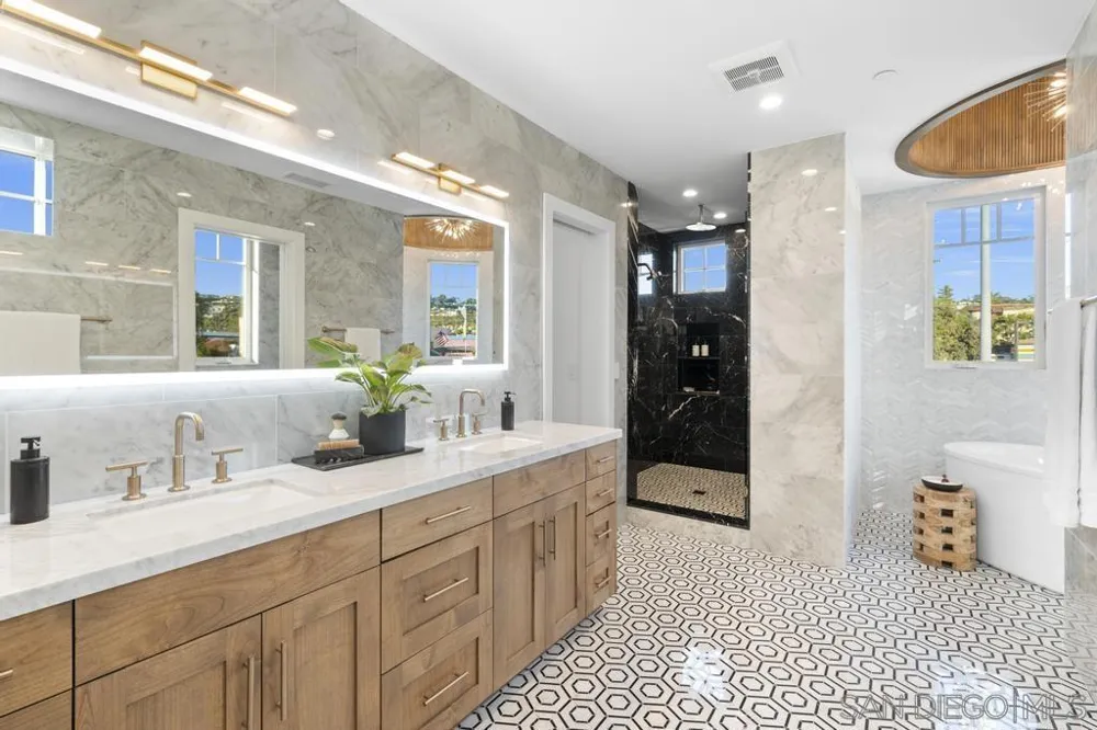 466 Westbourne St La Jolla, CA 92037