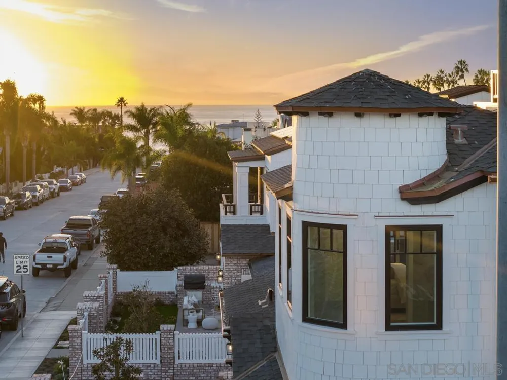 466 Westbourne St La Jolla, CA 92037