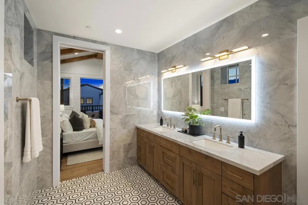 466 Westbourne St La Jolla, CA 92037