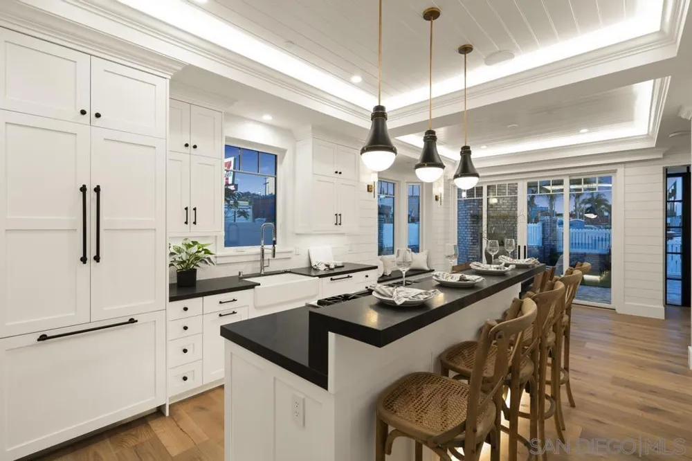 466 Westbourne St La Jolla, CA 92037