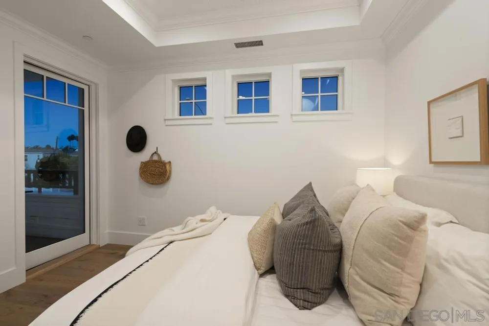466 Westbourne St La Jolla, CA 92037