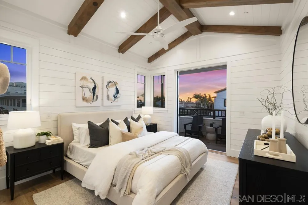 466 Westbourne St La Jolla, CA 92037