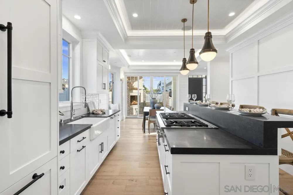 466 Westbourne St La Jolla, CA 92037