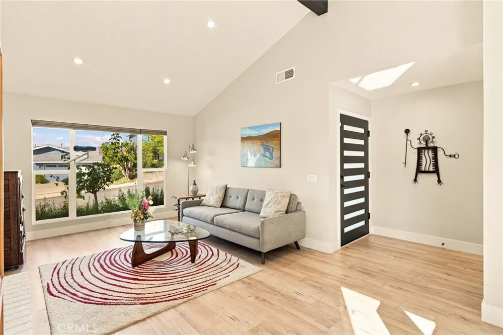 29332 Deep Shadow Drive Agoura Hills, CA 91301
