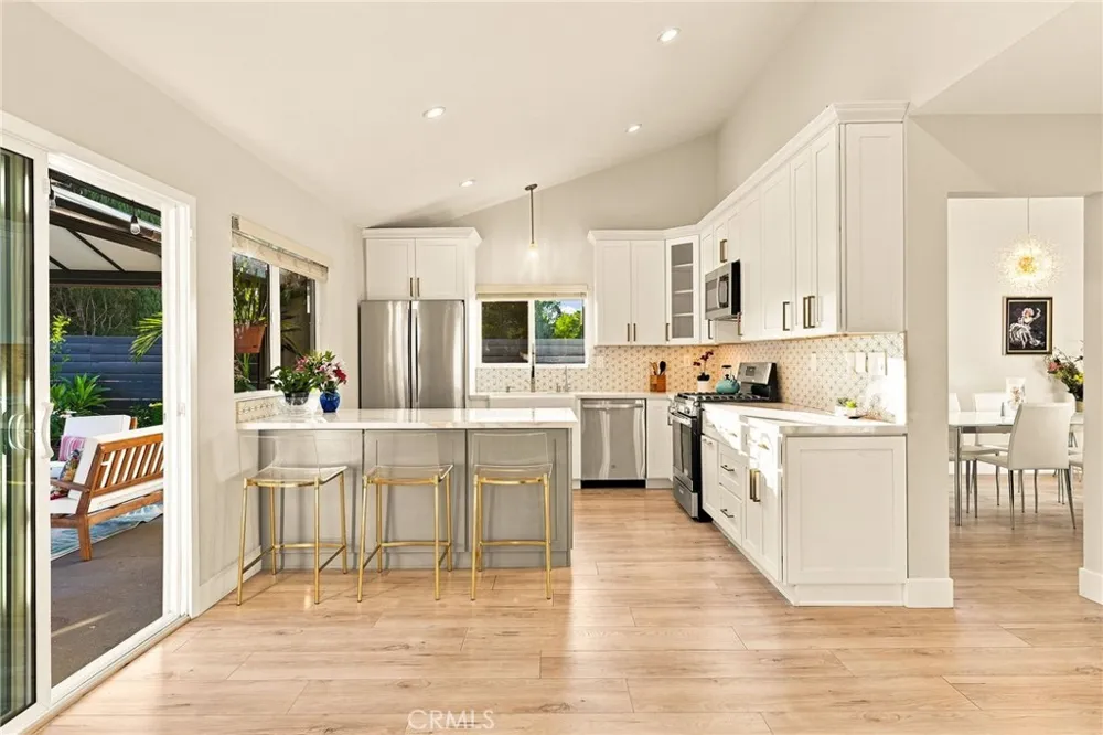 29332 Deep Shadow Drive Agoura Hills, CA 91301