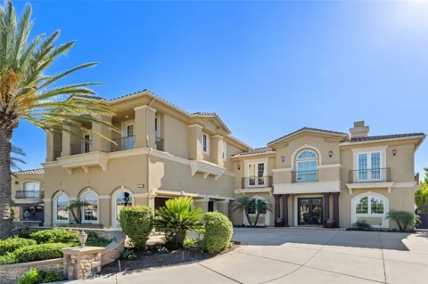 1159 S Pointe Premier