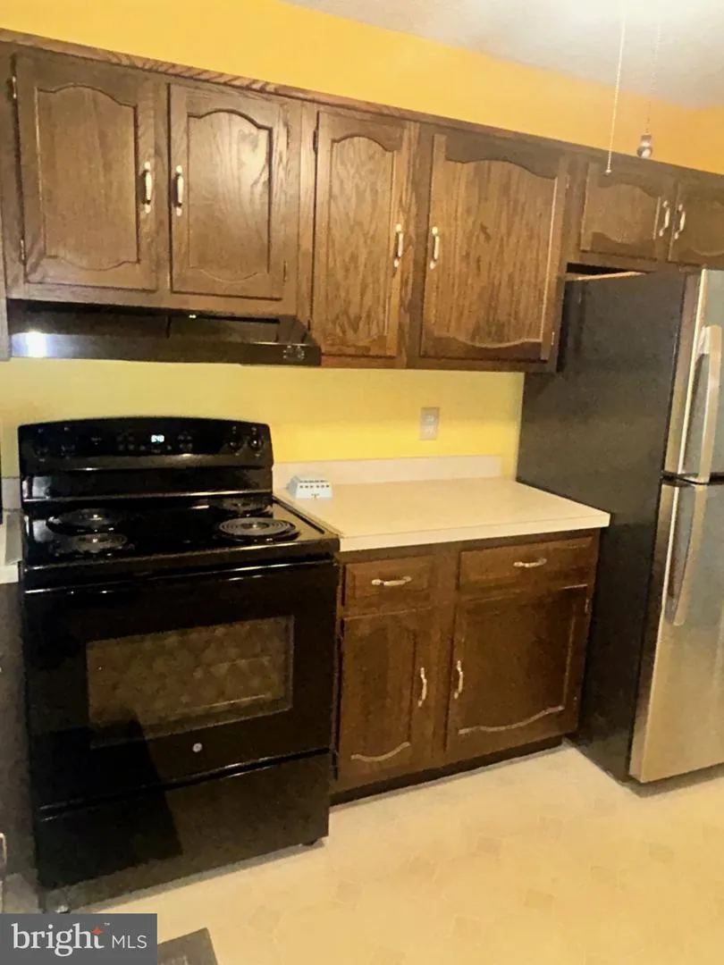2 ACORN ROAD Manahawkin, NJ 08050