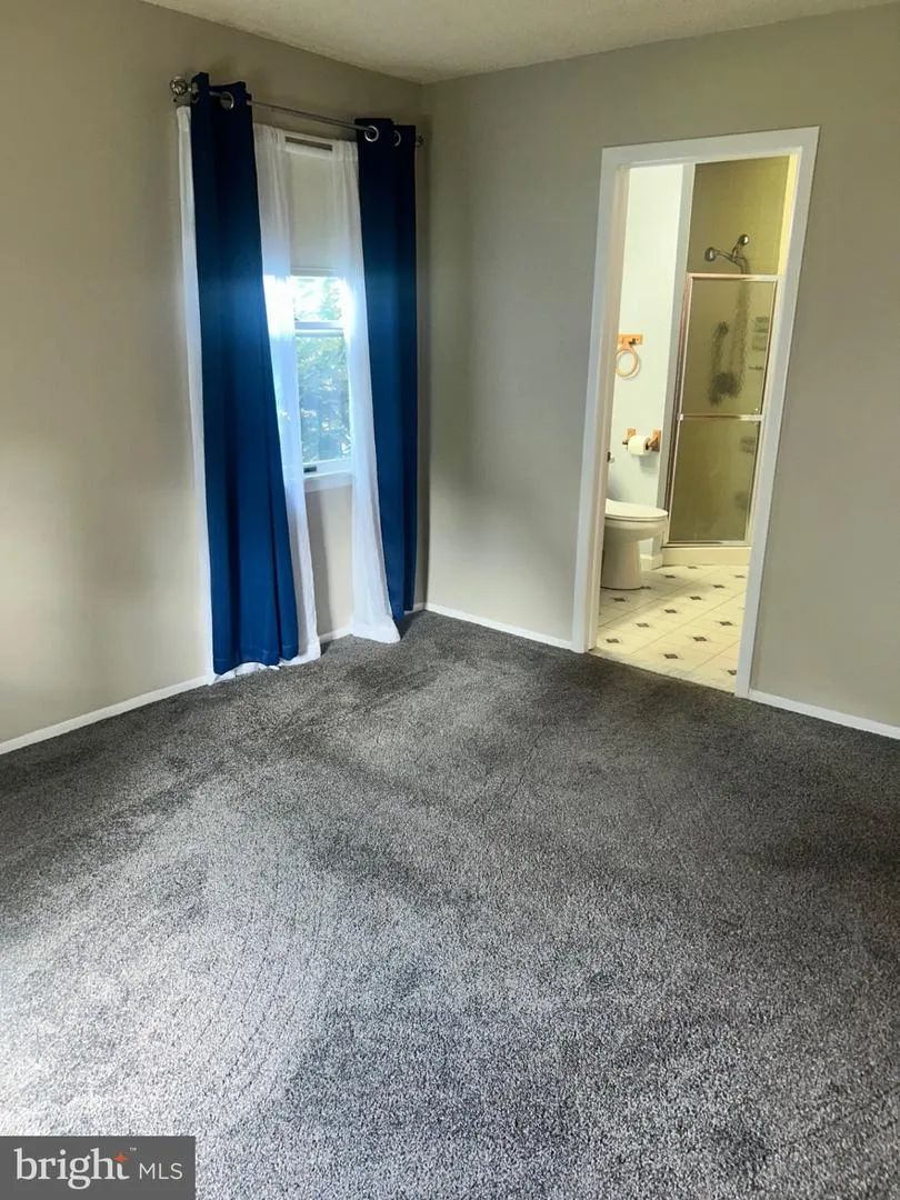 2 ACORN ROAD Manahawkin, NJ 08050