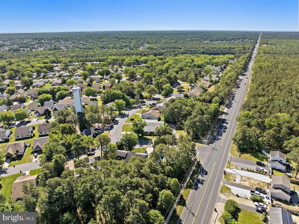2 ACORN ROAD Manahawkin, NJ 08050