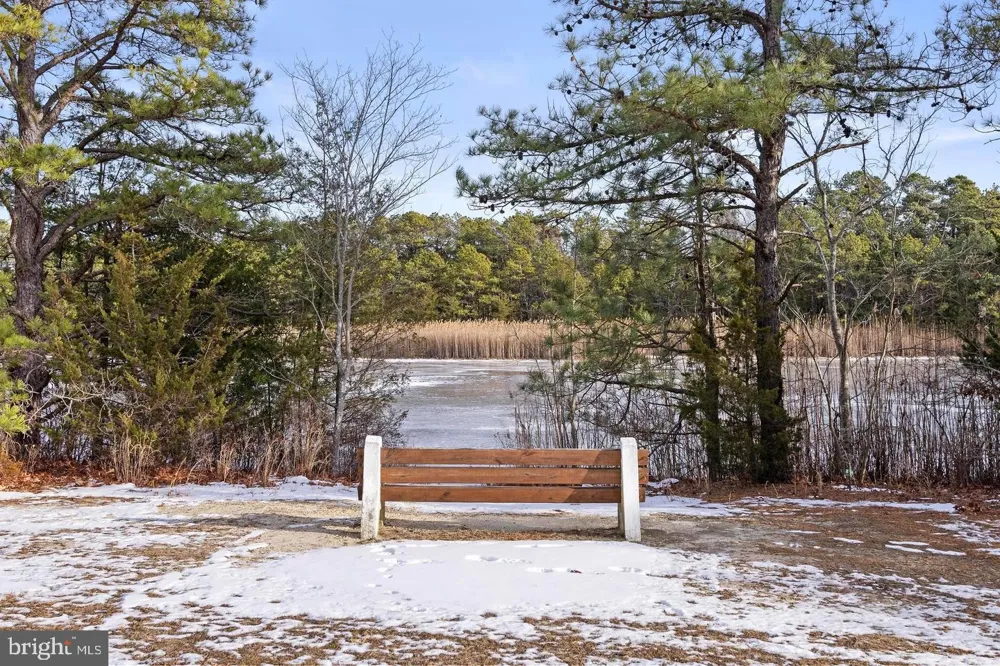 2 ACORN ROAD Manahawkin, NJ 08050