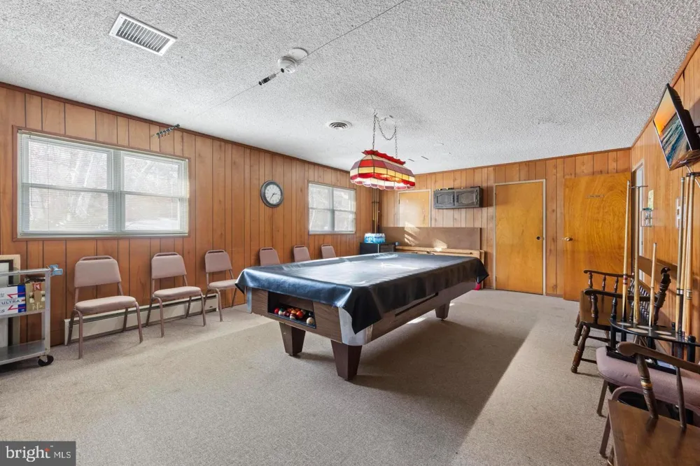 2 ACORN ROAD Manahawkin, NJ 08050