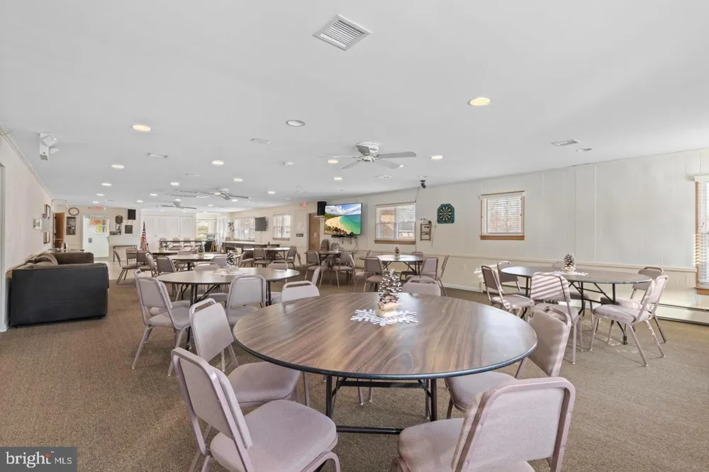 2 ACORN ROAD Manahawkin, NJ 08050
