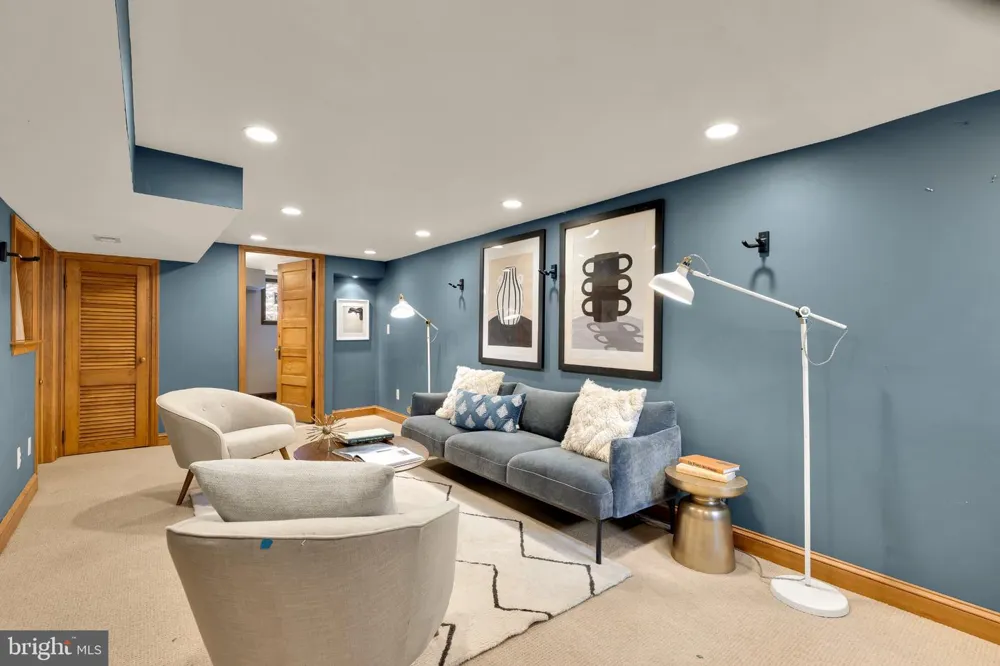1360 SPRING ROAD NW Washington, DC 20010