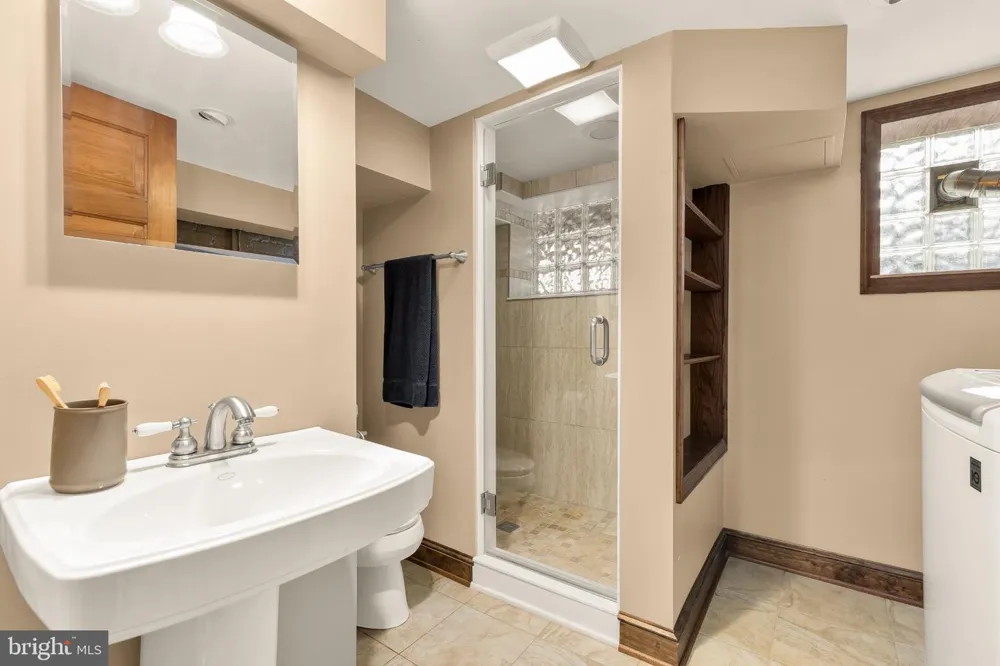 1360 SPRING ROAD NW Washington, DC 20010