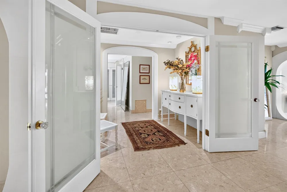 714 S Atlantic Drive Lantana, FL 33462