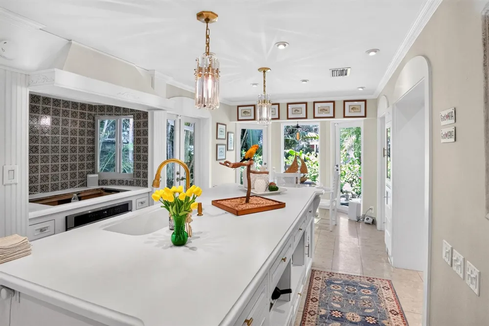 714 S Atlantic Drive Lantana, FL 33462