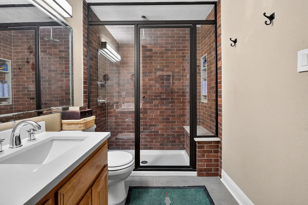 2500 Steck Avenue #4 Austin, TX 78757