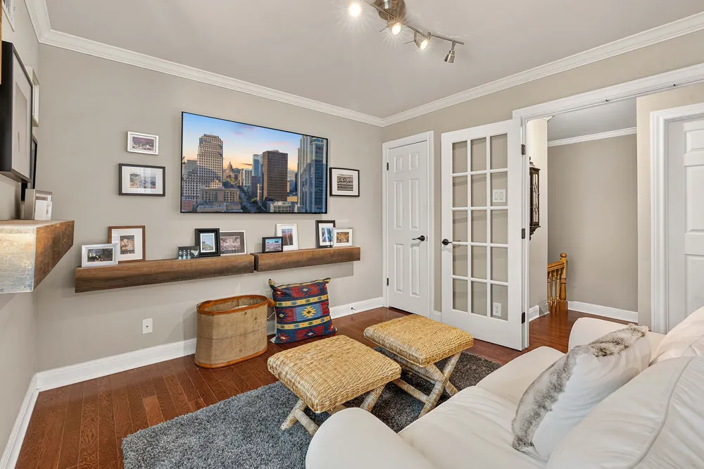 2500 Steck Avenue #4 Austin, TX 78757