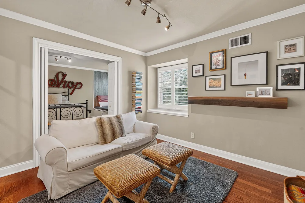 2500 Steck Avenue #4 Austin, TX 78757