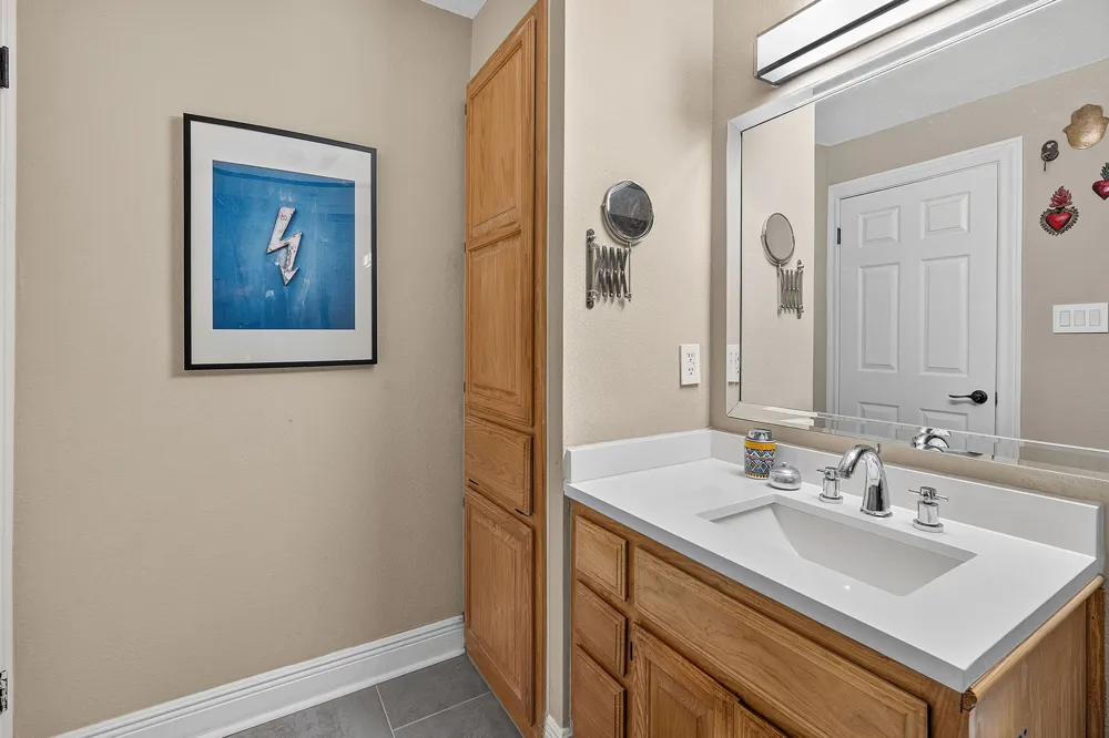 2500 Steck Avenue #4 Austin, TX 78757