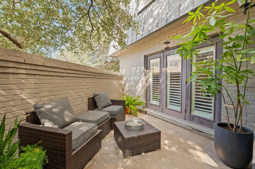 2500 Steck Avenue #4 Austin, TX 78757