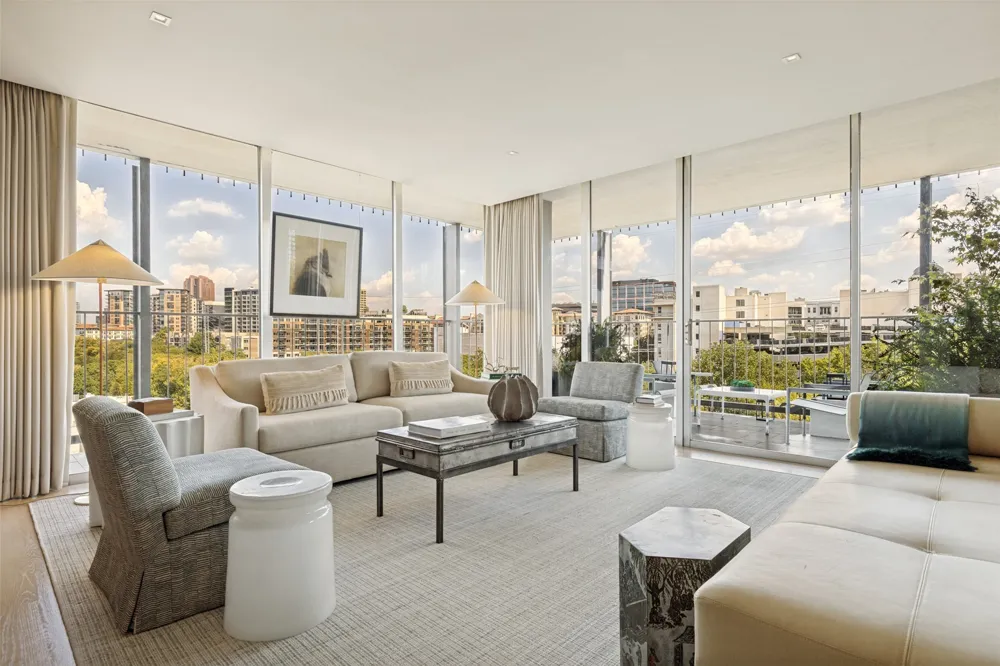 3310 Fairmount Street #9D Dallas, TX 75201